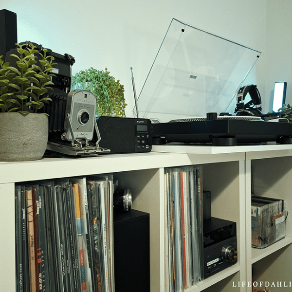 The Analog Awakening: Why More People are Seeking Offline&nbsp;Experiences